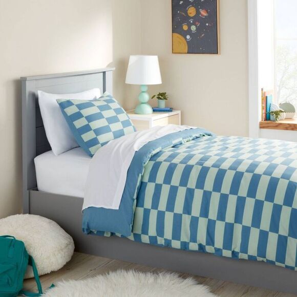 Pillowfort - Full/Queen Checkers Kids' Duvet Cover Teal Blue - Checkers - Picture 2 of 4